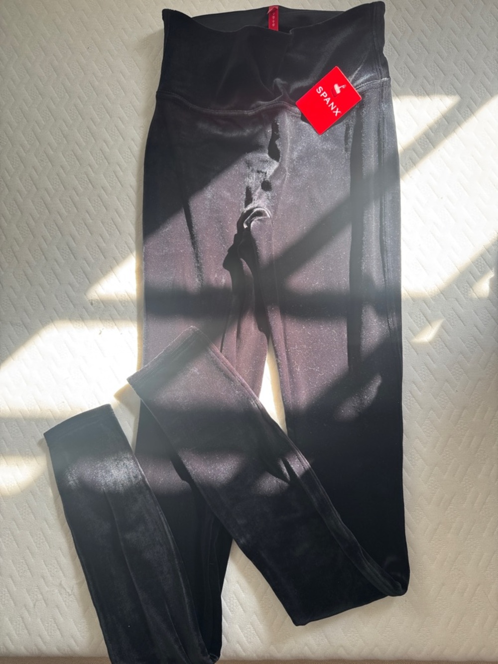 NWT SPANX Sleek Velvet Leggings in Black